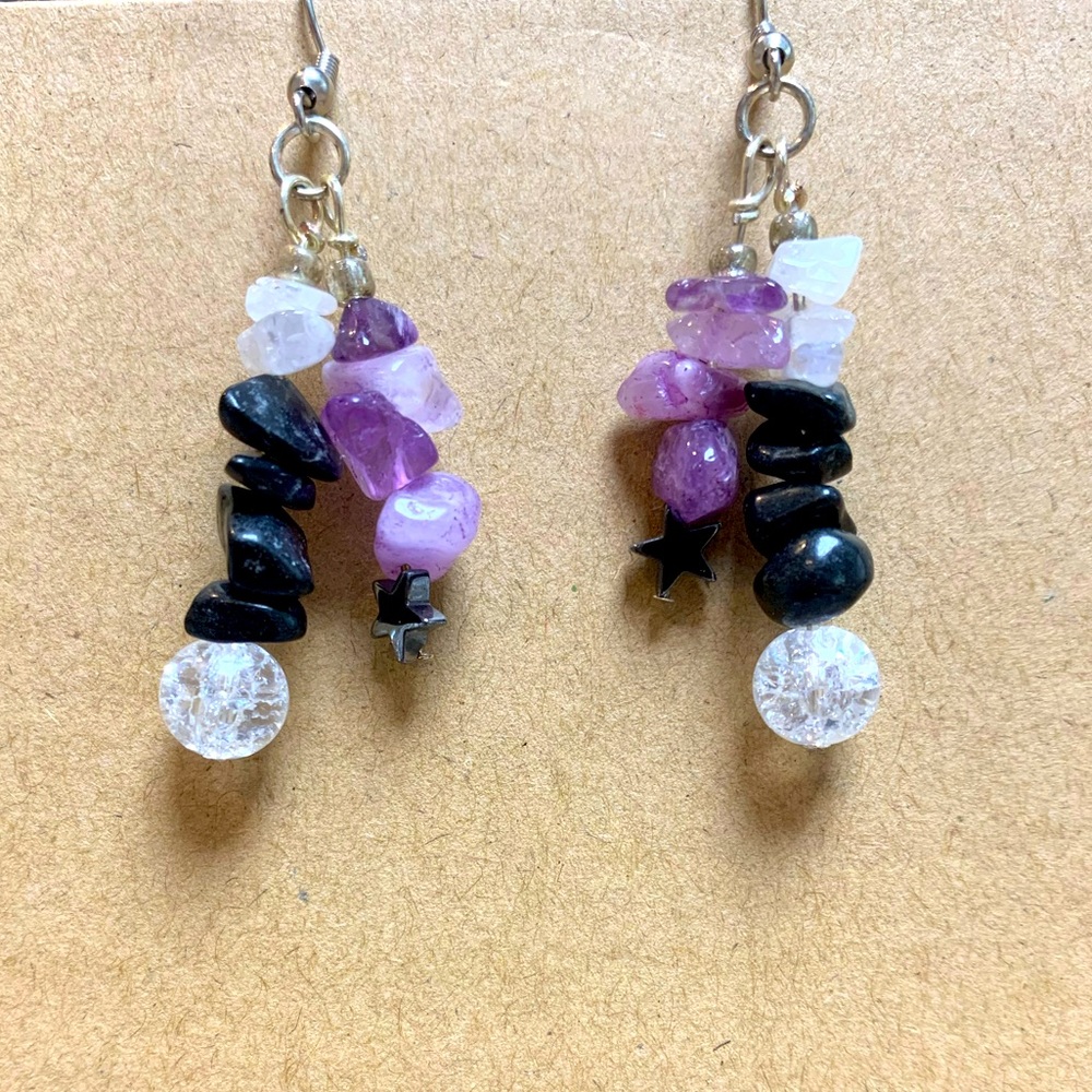 🌙 Lunar Love Earrings 💕👽